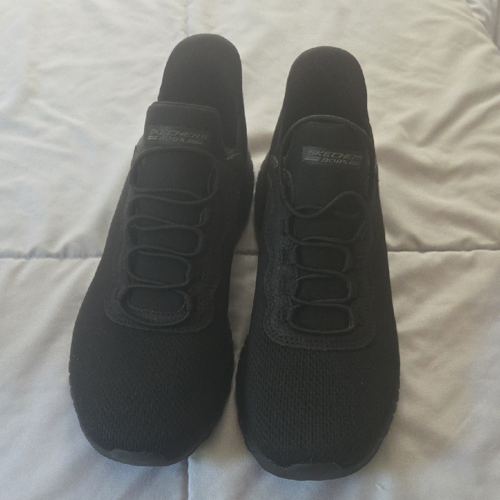 Skechers Womens Black Slip-On Sneakers